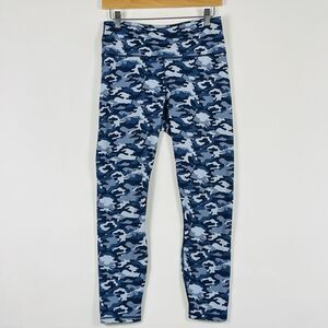 Fabletics Blue Camouflage Camo Compression 7/8‎ Leggings Pants Women's Medium